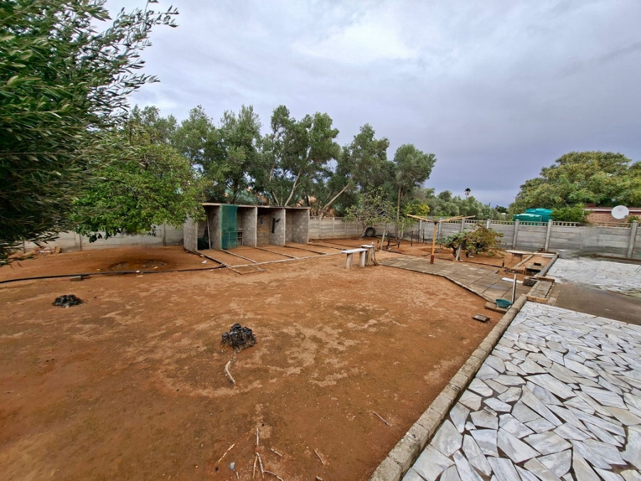 4 Bedroom Property for Sale in Vanrhynsdorp Western Cape